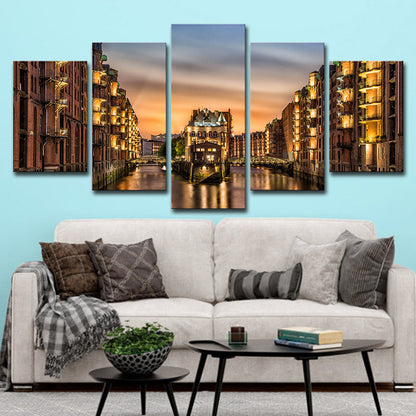 Vivolux | Glam Night Cityscape Wanddekoration Gold Hamburg Wasserburg Leinwand Wandkunst für das Wohnzimmer