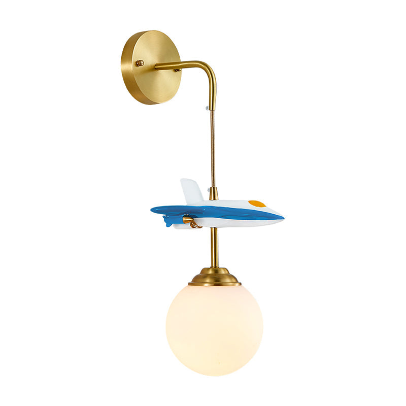 Vivolux | Weiße Glas Globe Wandbeleuchtung Cartoon 1-Licht Wandlampe mit Plane Dekor aus Messing