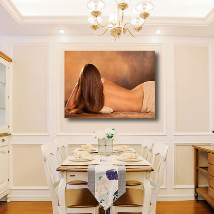 Vivolux | Fotografische Print Minimalisme Canvas Kunst Liggende Schoonheid in Geel voor Slaapkamer