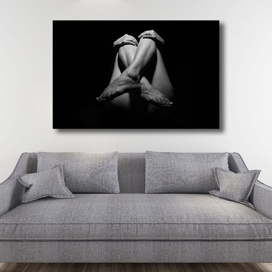 Vivolux | Schwarze Beine und Hände Kunstdruck Heimtextilien Zeitgenössisch für Schlafzimmer Eingewickelte Leinwand
