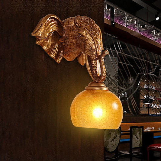 Vivolux | Gouden 1-bol wandverlichting traditionele orb crackle matglas wandlamp met resin olifant achterplaat