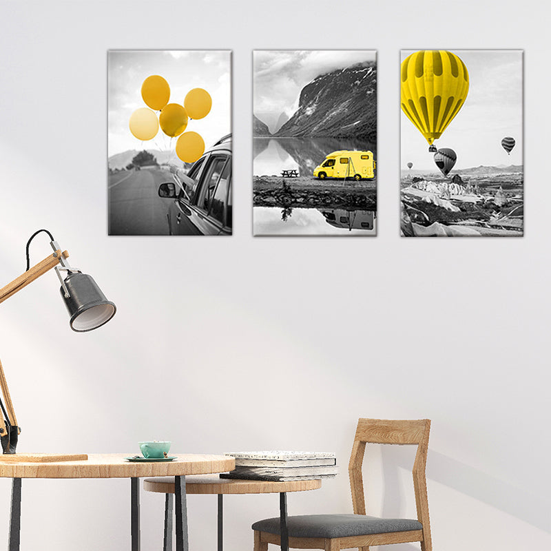 Vivolux | Foto Gedruckte Moderne Wandkunst mit Fahrzeug und Ballonlandschaft in Gelb und Grau