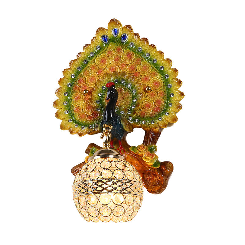 Vivolux | Klassieke Orb Vorm Wandlamp 1 Hoofd Duidelijk K9 Kristal Wandlamp Lichtarmatuur met Pauw Decor in Geel/Goud