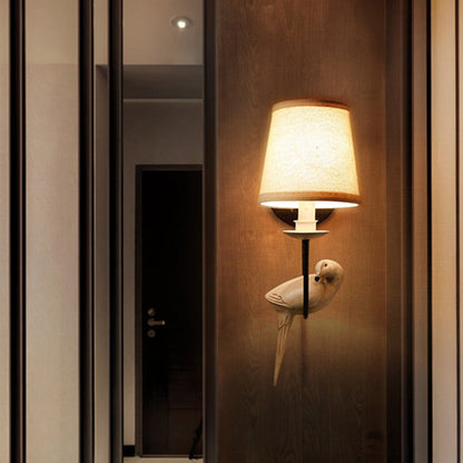 Vivolux | Verpleegkamer Tapered Shade Wandlamp Stof Traditionele Witte Wandsteen met Duif Decoratie