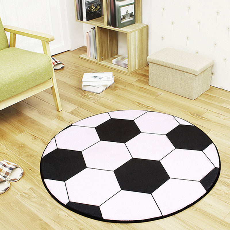 Vivolux | Wit en Rood Kinder Tapijt Polyester Basketbal en Voetbal Patroon Tapijt Hondenvriendelijk Wasbaar Antislip Onderzijde Tapijt voor Decoratie