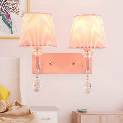 Vivolux | Stofffaltete Kegelleuchte mit klarem Kristall für das Mädchenzimmer Kinder Wandleuchte in pinker Ausführung