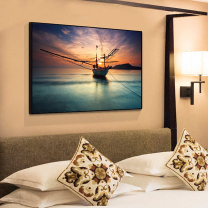 Vivolux | Sunset Glow Zeilboot Canvas Print Moderne Poëtische Zeegezicht Wandkunst in Blauw voor Thuis