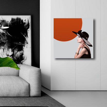 Vivolux | Fashion Frau mit Hut Kunstdruck Glam Texturiertes Wanddekor in Rot und Schwarz für Schlafzimmer