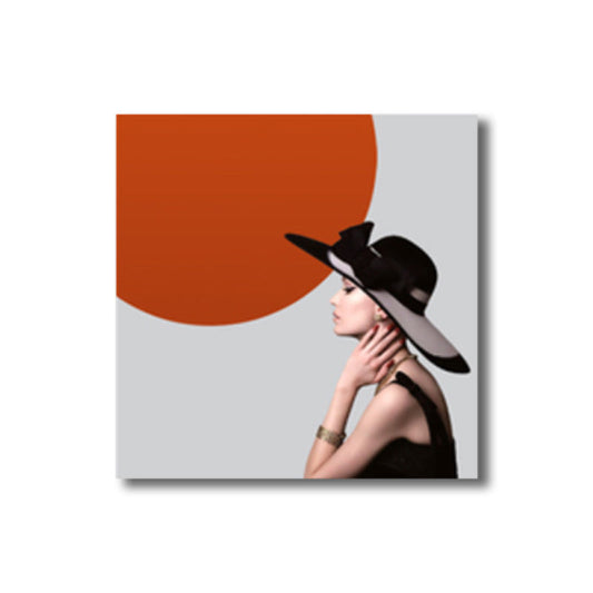 Vivolux | Fashion Frau mit Hut Kunstdruck Glam Texturiertes Wanddekor in Rot und Schwarz für Schlafzimmer