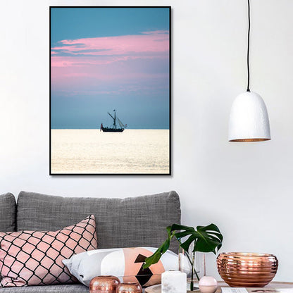 Vivolux | Foto Zonsondergang Oceaan Zeilboot Canvas Kunst Minimalistische Pittoreske Zeeweide Wanddecoratie in Zachte Kleur