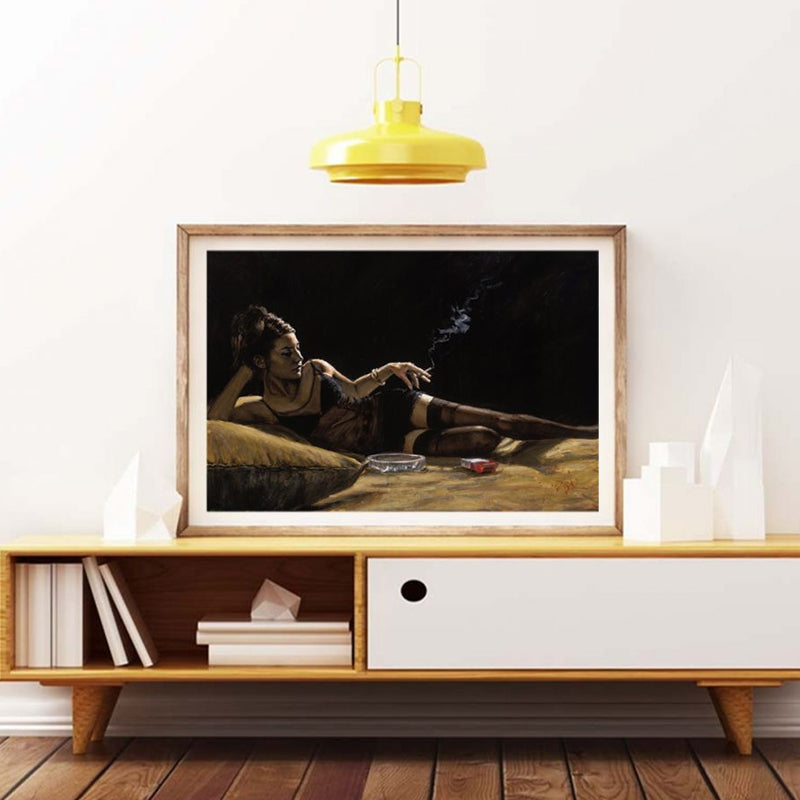 Vivolux | Liegendes Mädchen Leinwanddruck für das Mädchenzimmer in Braun, mehrere Größen erhältlich