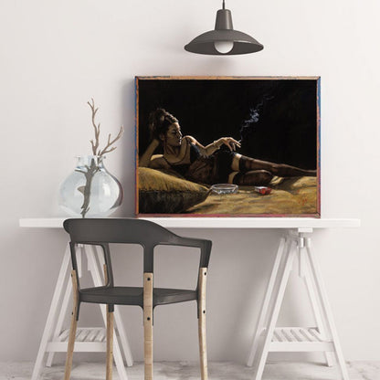 Vivolux | Liegendes Mädchen Leinwanddruck für das Mädchenzimmer in Braun, mehrere Größen erhältlich