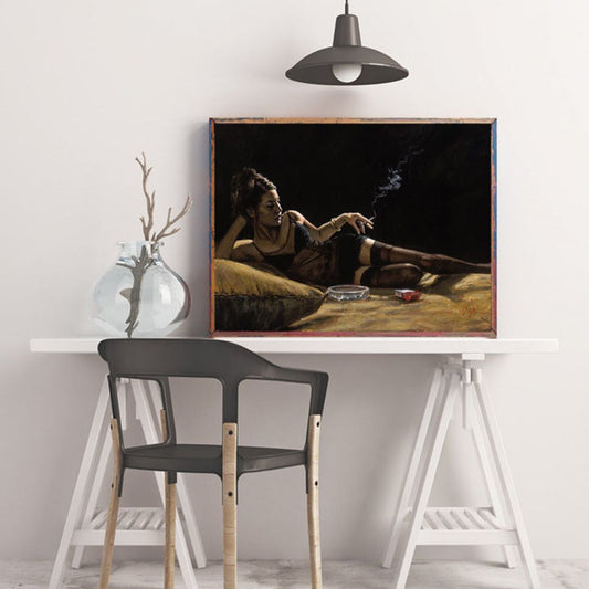 Vivolux | Liegendes Mädchen Leinwanddruck für das Mädchenzimmer in Braun, mehrere Größen erhältlich