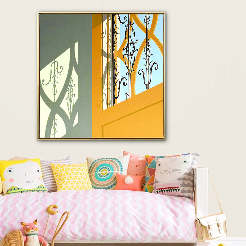 Vivolux | Gelbe Tür und Schattenleinwand Architektur Nordic Strukturierte Wandkunst Druck für Zuhause