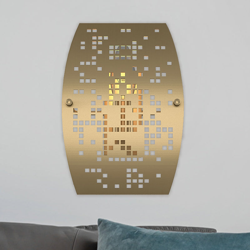 Vivolux | Gebogen Paneel Metalen Wandlamp Colonialist 1 Licht Woonkamer Wandlamp in Goud met Uitsnijdontwerp