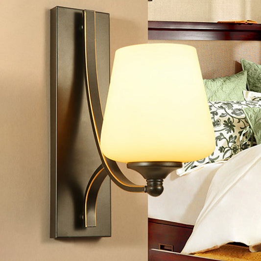 Vivolux | Traditionelle Tapered Wandmontierte Leuchte 1 Glühbirne Frosted White Glass Wandlampe in Schwarz für Schlafzimmer