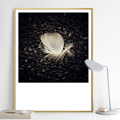 Vivolux | Dunkle Glam Wall Art Print Fotografie Feder Leinwand für Raum, Mehrere Größenoptionen