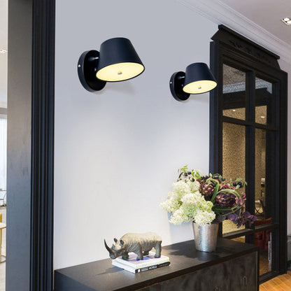 Vivolux | Monochrome Trapezium Wandlamp Moderne Stijlvolle Metalen Draaibare Wandlamp voor Kantoor