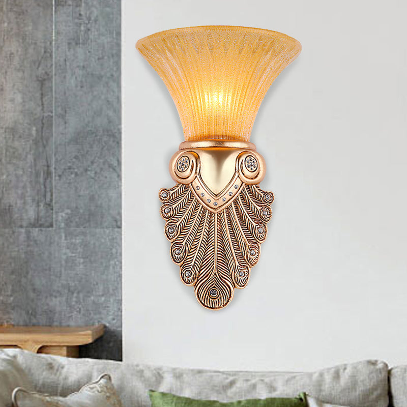 Vivolux | Inverted Bell Slaapkamer Wandlamp Warehouse Opal Geribbeld Glas 1-Lamp Gouden Wandlamp Verlichting met Pauwenveer Design, 10"/13" Breed