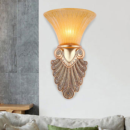Vivolux | Inverted Bell Slaapkamer Wandlamp Warehouse Opal Geribbeld Glas 1-Lamp Gouden Wandlamp Verlichting met Pauwenveer Design, 10"/13" Breed