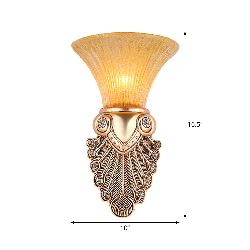 Vivolux | Inverted Bell Slaapkamer Wandlamp Warehouse Opal Geribbeld Glas 1-Lamp Gouden Wandlamp Verlichting met Pauwenveer Design, 10"/13" Breed