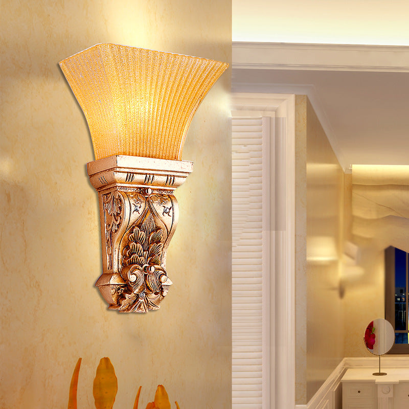 Vivolux | Gouden 1-kop Wandlamp Loftstijl Amber Geribbeld Glas Trapezium Wandverlichting Fixture