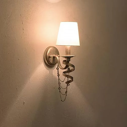 Vivolux | 1 Glühbirne Wandleuchte Sconce Bauernhaus Barrel Stoff Wandlampe in Weiß mit Spiralmuster und Kristallkette Deco
