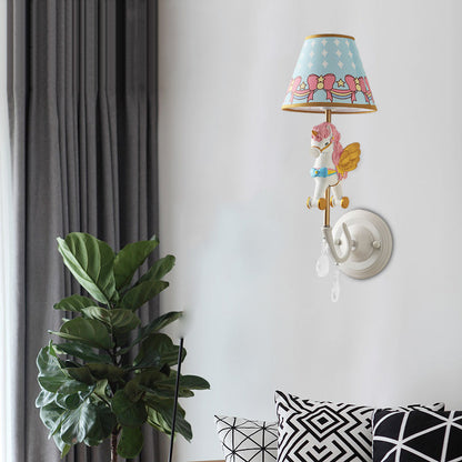 Vivolux | Cartoon Cone Wandlampe Fixture mit Einhorn Dekoration 1 Kopf Harz Wandleuchte in Gelb und Blau/Gelb und Pink/Gelb und Rot/Gelb und Weiß für Mädchen Schlafzimmer