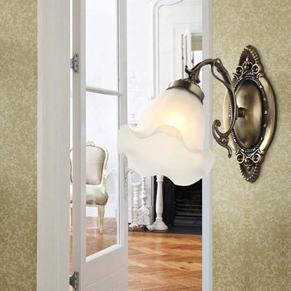 Vivolux | 1/2-Birne Opal Matt Glas Wandlampe Landhaus Bronze Blume Wohnzimmer Beleuchtung Ideen