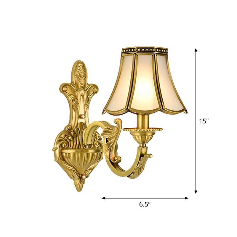 Vivolux | 1/2 Licht Geflared/Bell Wandgemonteerde Licht Traditionelles Poliertes Messing Frosted Glas Wandlampe
