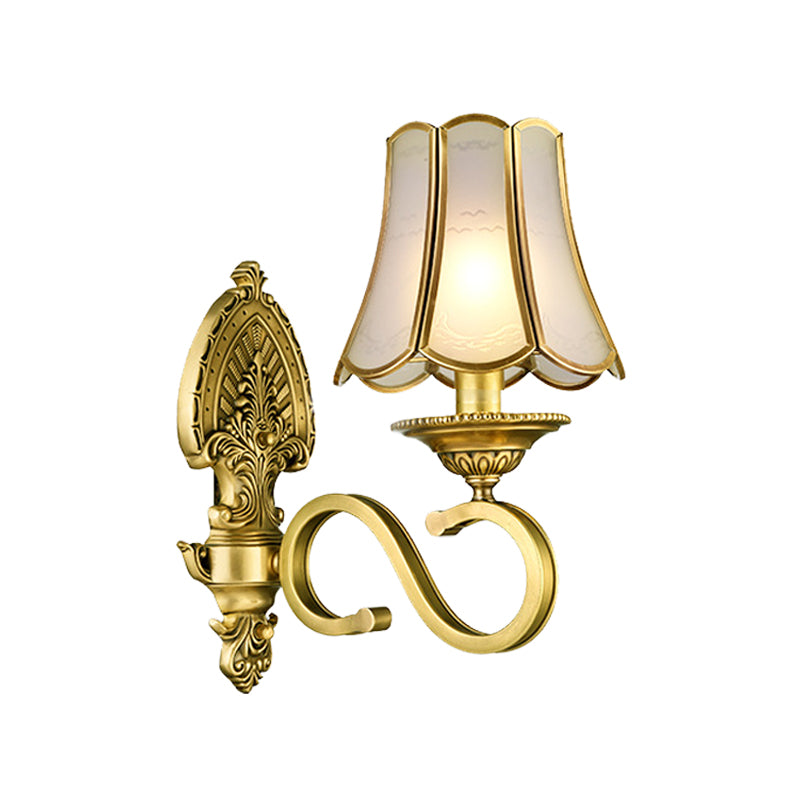 Vivolux | 1/2 Licht Geflared/Bell Wandgemonteerde Licht Traditionelles Poliertes Messing Frosted Glas Wandlampe