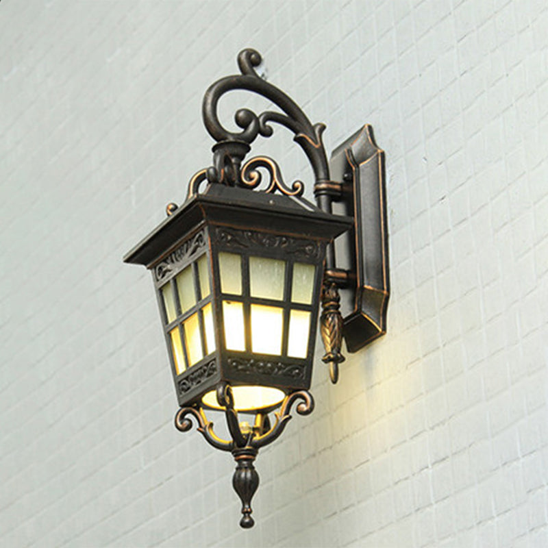 Vivolux | Vintage Lantern Wandleuchte Einfache Mattweiße Glas Außenmontage mit Scrollarm in Schwarz