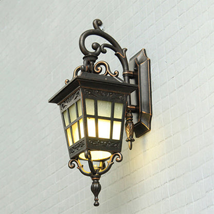 Vivolux | Vintage Lantern Wandleuchte Einfache Mattweiße Glas Außenmontage mit Scrollarm in Schwarz