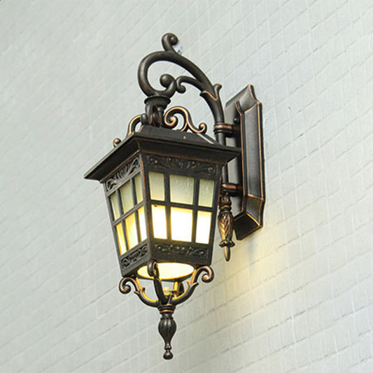 Vivolux | Vintage Lantern Wandleuchte Einfache Mattweiße Glas Außenmontage mit Scrollarm in Schwarz