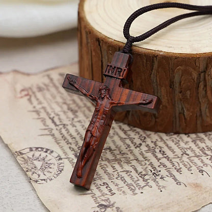 Vivolux | Jesus-Kreuz-Halskette aus Holz