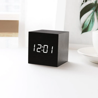 Vivolux | LED Würfel Uhr