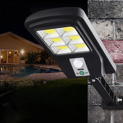 Vivolux | Solar-Straßenleuchte mit 4000 Lumen (Räumungsverkauf)