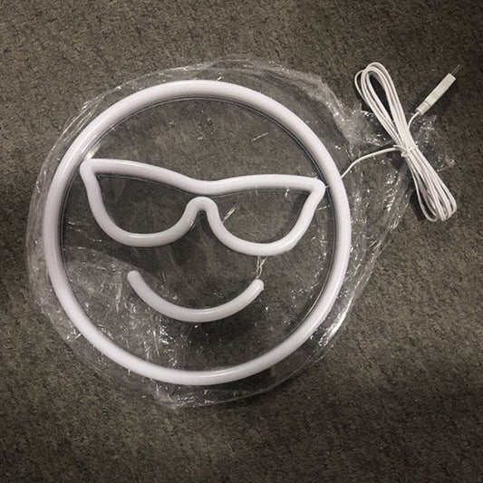 Vivolux | Smiley Mini Nachtkastje Verlichting Hedendaags Plastic USB Aangedreven LED Witte Wandlamp