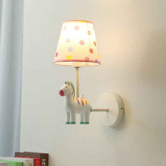 Vivolux | Resin Pferd Wandlampe mit konischer Schirm Mädchen Schlafzimmer Eine Glühbirne Hübsches Kinder Wandleuchte