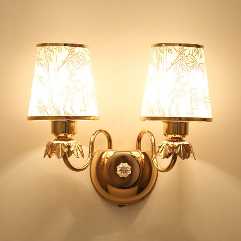 Vivolux | Kromming Wandgemonteerde Lamp Hedendaagse Metallische Gouden Wandlamp met Geometrische Glazen Schaduw