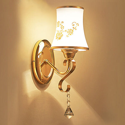 Vivolux | Kromming Wandgemonteerde Lamp Hedendaagse Metallische Gouden Wandlamp met Geometrische Glazen Schaduw