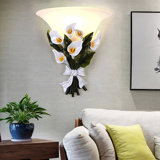 Vivolux | Uitlopende Witte Glazen Wandlamp Rustiek 1 Licht Woonkamer Muur Gemonteerde Licht met Groene Boeket
