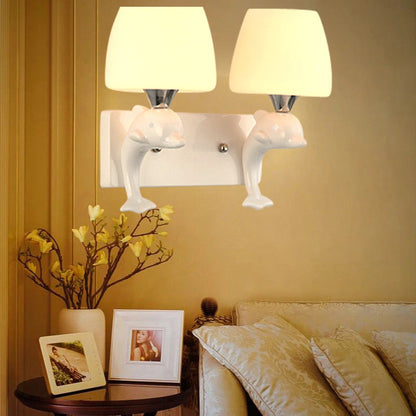 Vivolux | Tapered Shape Opal Glass Wandlamp Contemporary 2 Lampen Witte Wandverlichting Fixture met Dolfijn Decor