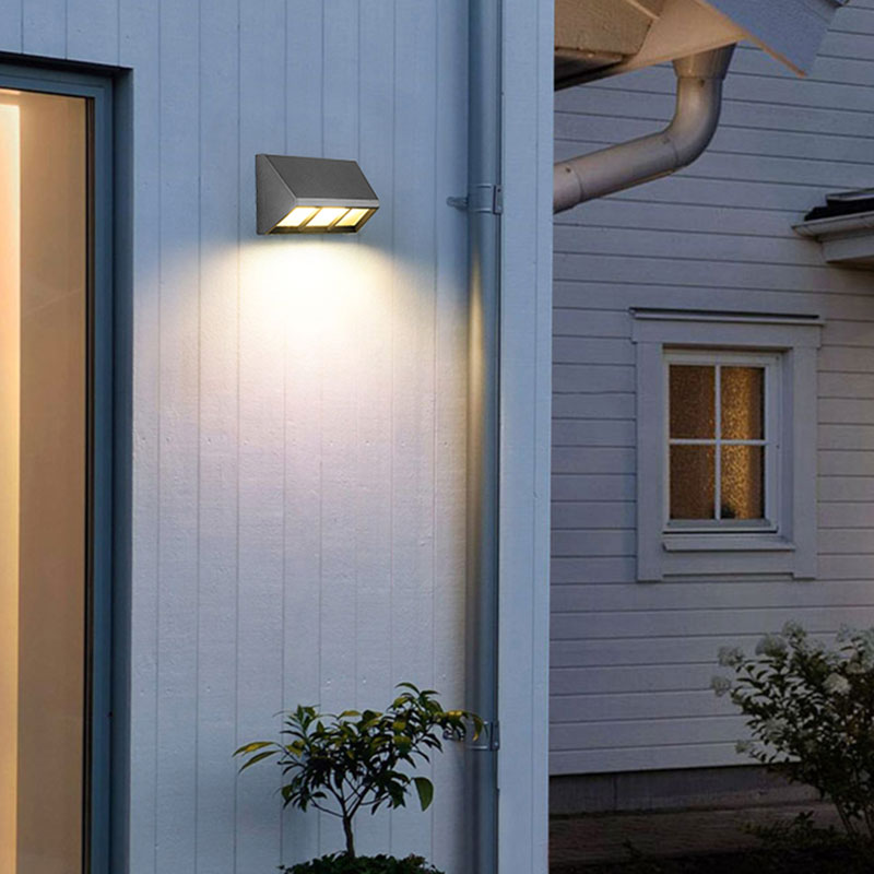 Vivolux | Dreieckige Prisma Metallische LED Wandleuchte Einfachheit Texturiert Schwarze Wandlampe Beleuchtung für Patio
