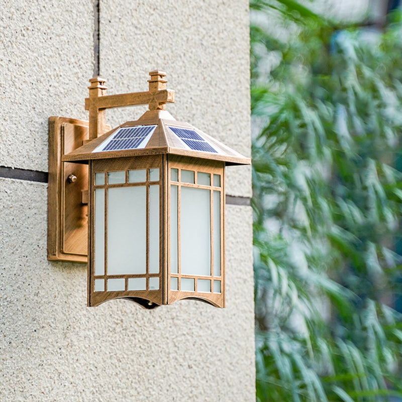 Vivolux | Hausförmige Metallische Solar Wandlampe Vintage Innenhof LED Wandmontierte Lampe mit Frosted Glas Schirm