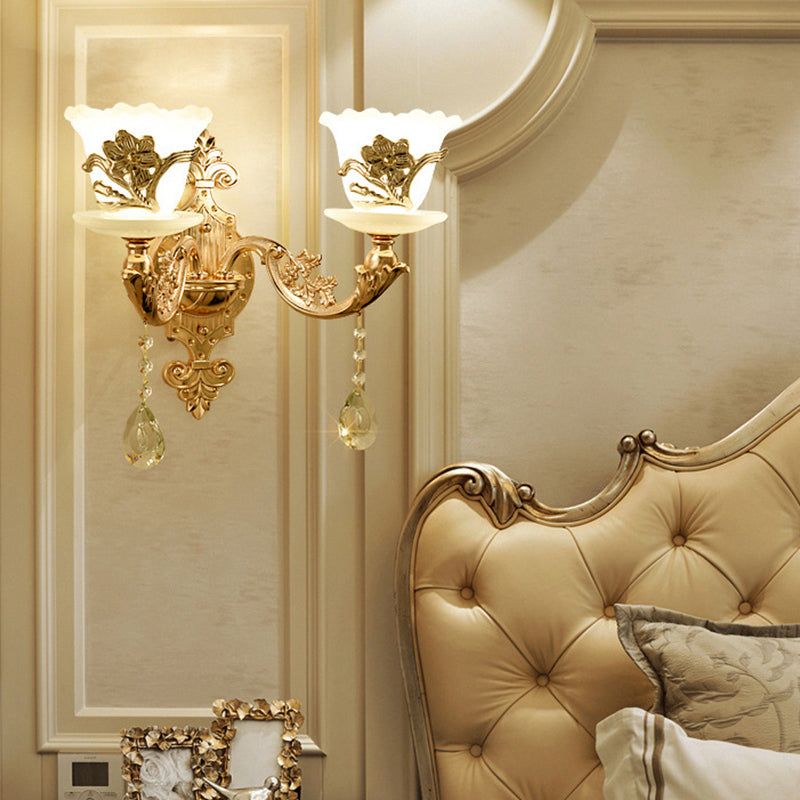 Vivolux | Gold Wandmontage Licht Retro Glas Floral Schirm Wandbeleuchtung mit hängendem Kristall