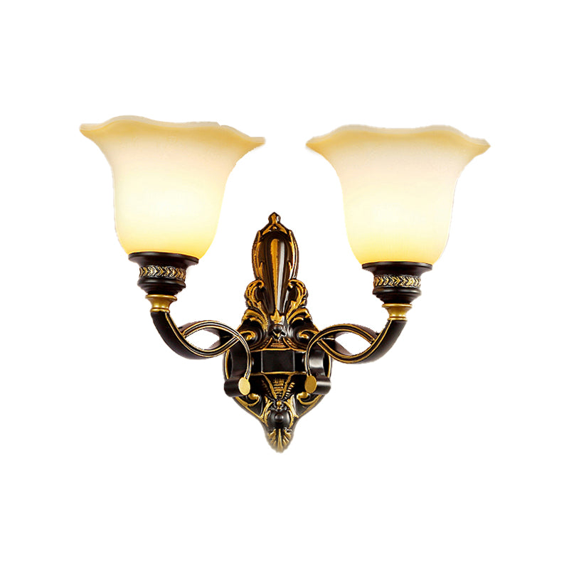 Vivolux | Schwarze Blossom Wandmontierte Lampe Traditionelle Weiße Glas Schirm 1/2-Licht Schlafzimmer Wand Scone mit Metall Kurvigen Arm
