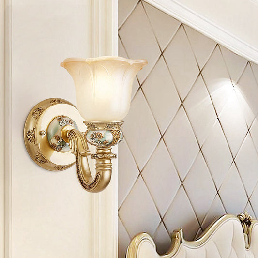 Vivolux | 1 Glühbirne Weißes Glas Wandlaterne Traditionelle Goldene Florale Shade Esszimmer Wandlicht mit Bogenarm
