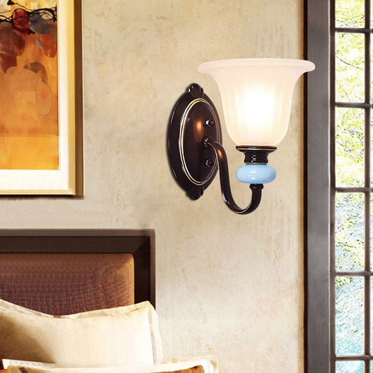 Vivolux | Vintage Flared Wandlamp 1 Licht Witte Glas Wandlamp Verlichting in zwart voor Foyer