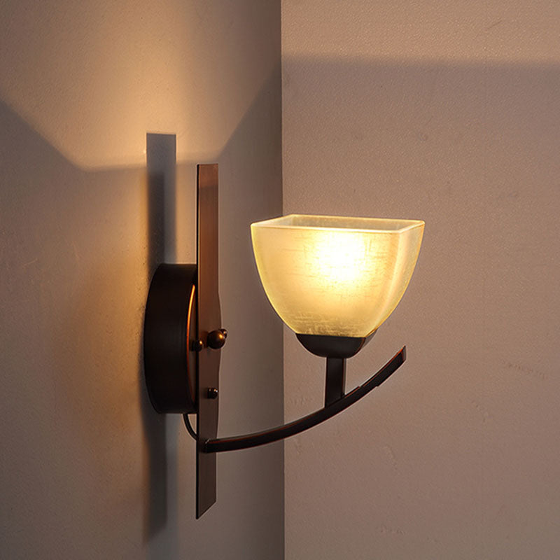 Vivolux | Dome Schlafzimmer Wandbeleuchtung Retro Mattglas 1 Licht Schwarz Wandlaterne mit Metall gebogenem Arm